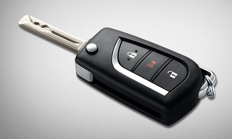กุญแจ Toyota Hilux Revo Smart Cab