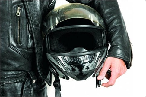 แนะนำวิธีการเลือกหมวกกันน็อค เพื่อประโยชน์ในการใช้งาน และความปลอดภัย 2