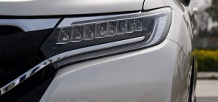 โมไฟหน้า ภายนอก ของ Honda UR-V SUV