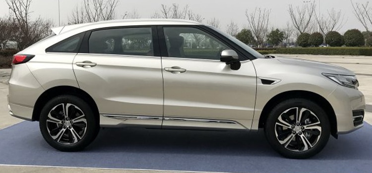 ภายนอก ของ Honda UR-V SUV