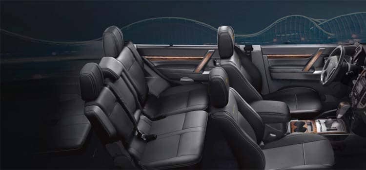 ภายใน Mitsubishi Pajero 2020