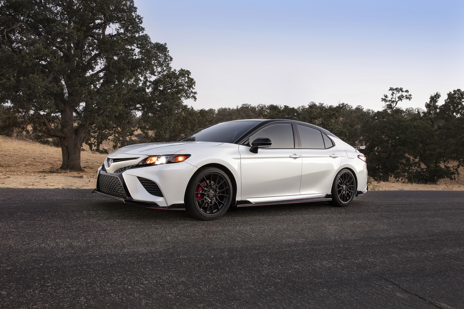 Toyota Camry TRD 2020 ทรงสปอร์ตเตรียมเปิดตัวปลายปีนี้ที่อเมริกา 1
