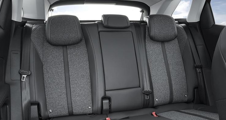 เบาะนั่งผู้โดยสรหลัง Peugeot 3008