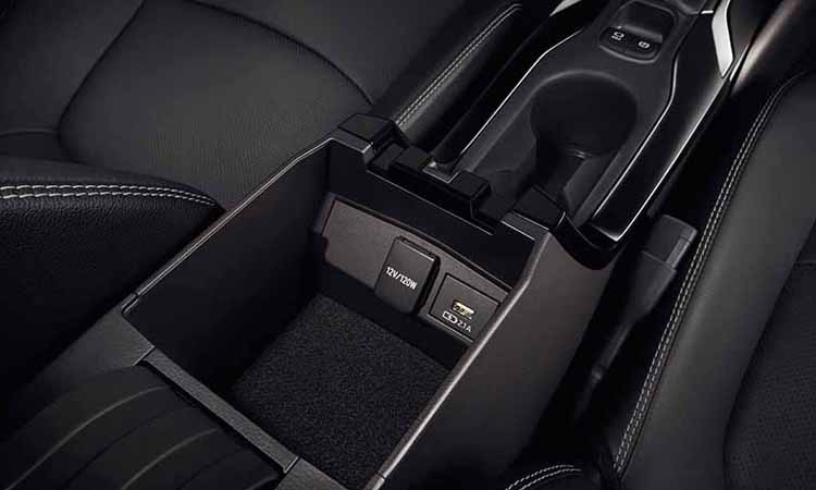 ราคา ตารางผ่อนดาวน์ NEW Toyota Corolla ALTIS (TNGA) ปี 2020-2021 17 ที่วางแก้ว Toyota Corolla Altis