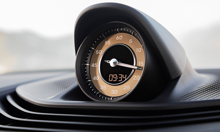 Porsche เปิดตัวรถยนต์ไฟฟ้า Porsche Taycan (ไทคานน์) EV 12 มาตรวัด Porsche Taycan