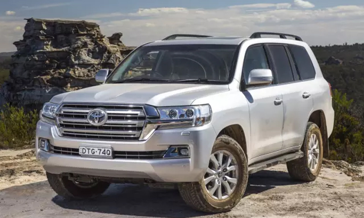 Toyota Land Cruiser VX200 2019 รถอเนกประสงค์ 8 ที่นั่ง