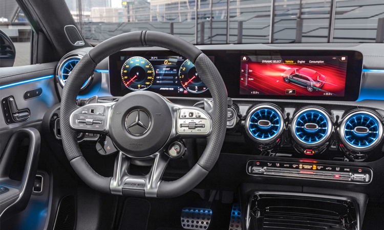 Mercedes-AMG A35 Sedan หรู วางจำหน่ายแล้วในมาเลเซีย 3 ดีไซน์พวงมาลัย Mercedes-AMG A35 Sedan