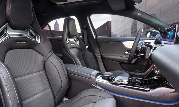 Mercedes-AMG A35 Sedan หรู วางจำหน่ายแล้วในมาเลเซีย 5 เบาะ Mercedes-AMG A35 Sedan