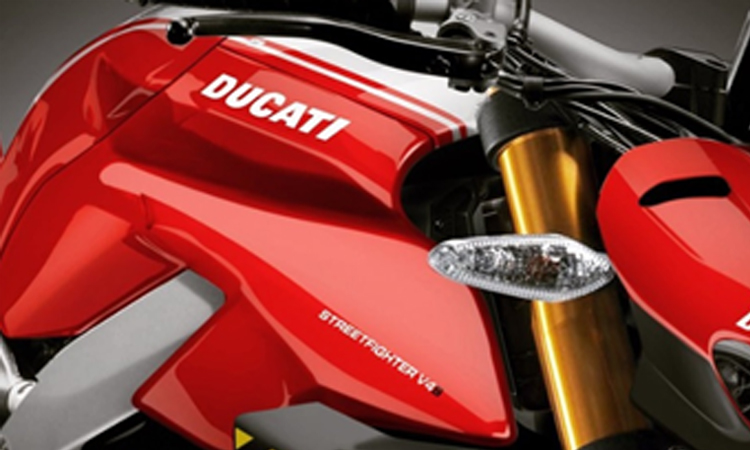 Ducati StreetFighter V4