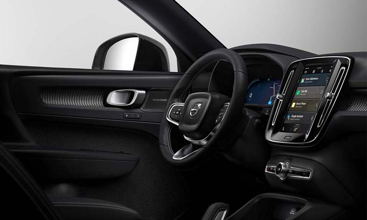 Android Automotive ใน Volvo XC40 EV 