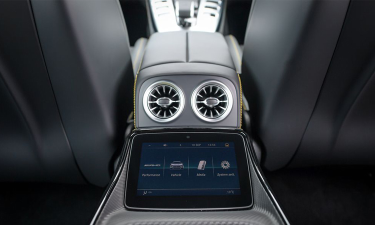 ช่องแอร์ผู้โดยสารหลัง Mercedes-AMG GT 63 S 4MATIC+ 4-Door Coupé