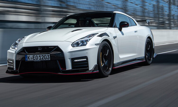 GT-R-Nismo-2020