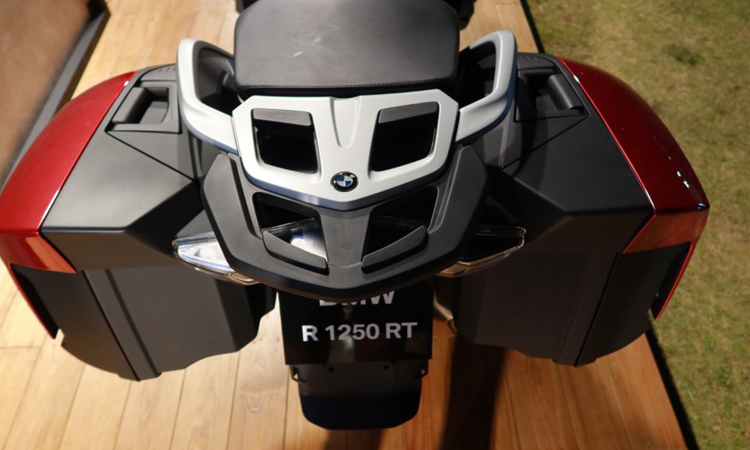 ท้าย BMW R 1250 RT สปอร์ตทัวเรอร์