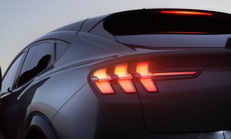 Ford เปิดตัว Ford Mustang Mach-E ครอสโอเวอร์ตัวใหม่ 13 ไฟท้าย Ford Mustang Mach-E