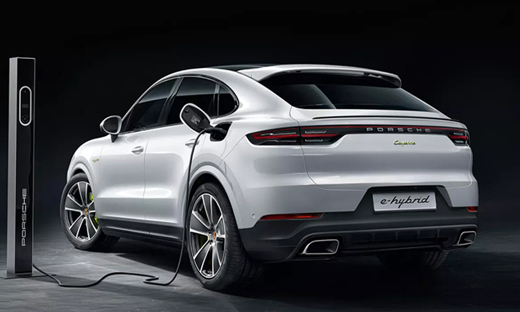 Porsche Cayenne e-hybrid Coupe’ ราคาเริ่มต้นที่ 6.5 ล้านบาท (นำเข้า CBU)
