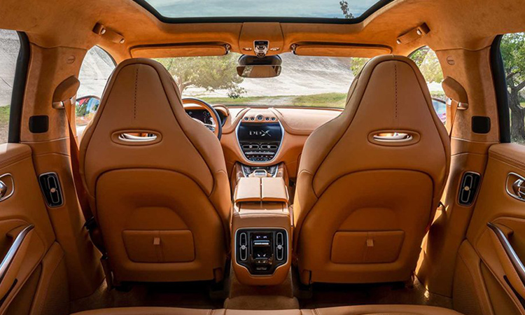ปล่อยรูปภายในห้องโดยสาร Aston Martin DBX ก่อนเปิดตัววันที่ 20 พฤศจิกายน นี้