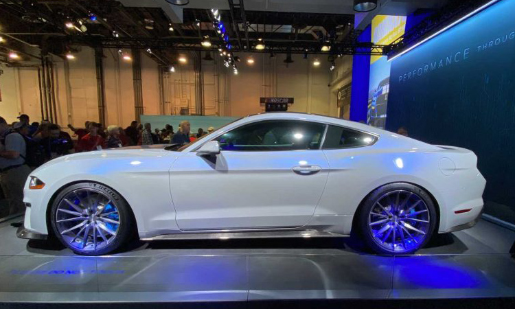FORD Mustang Lithium