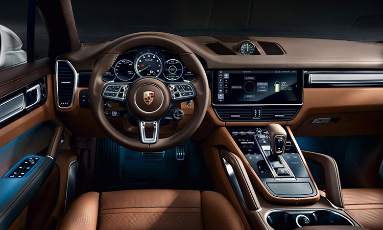 ภายใน Porsche Cayenne e-hybrid Coupe