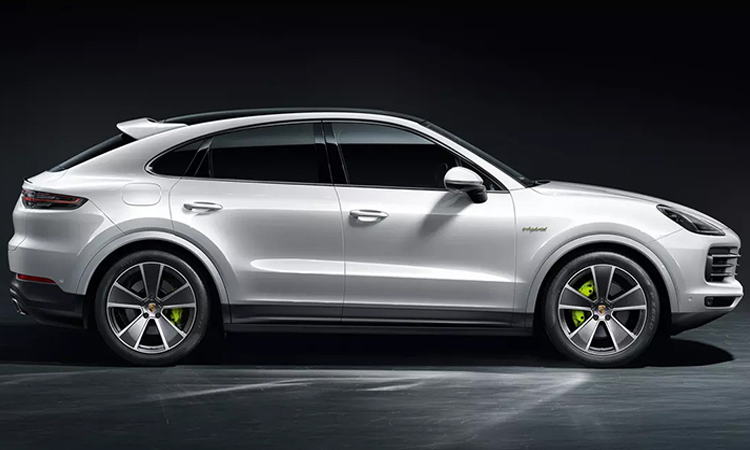 Porsche Cayenne e-hybrid Coupe’ 