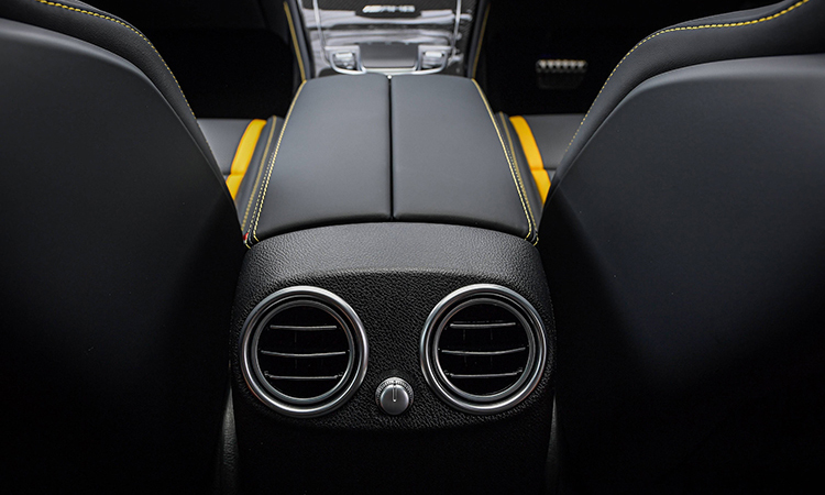 ช่องแอร์ผู้โดยสารด้านหลัง Mercedes-AMG GLC 63 S 4MATIC+ Coupe