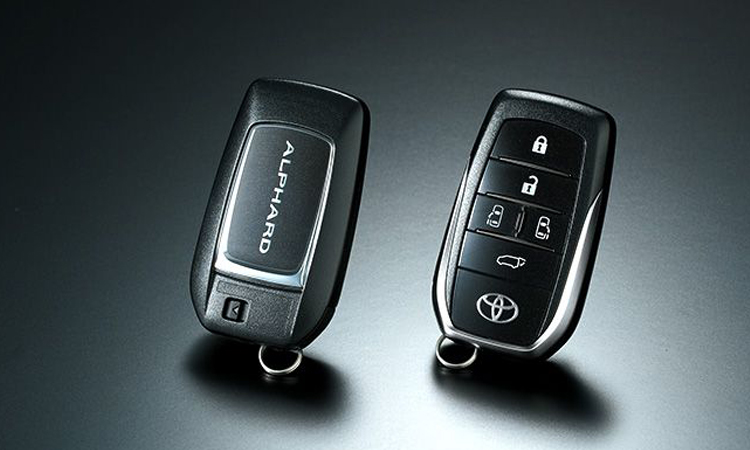 กุญแจ Toyota Alphard