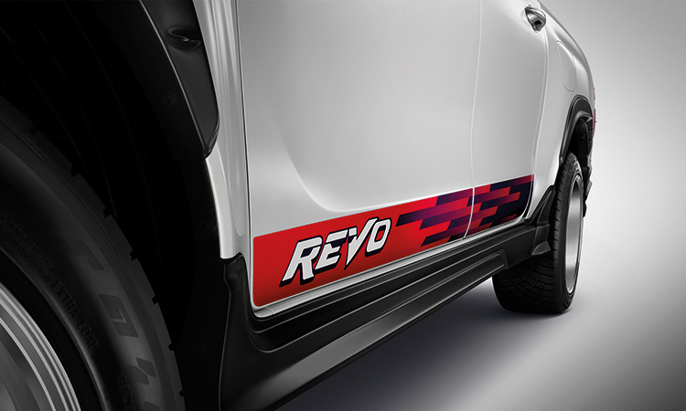 ชุดแต่งด้านข้าง Toyota Hilux Revo Z-Edition