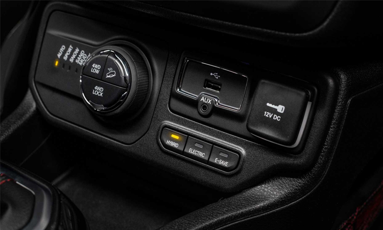 ปุ่มควบคุม Jeep Renegade PHEV