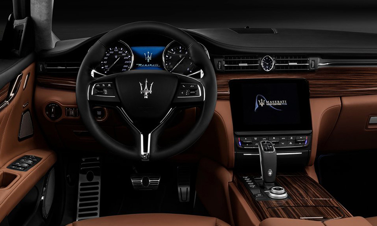 ภายใน Maserati Quattroporte 