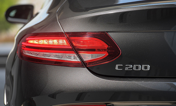 ไฟท้าย Mercedes-Benz C 200 Coupe’ 2020 