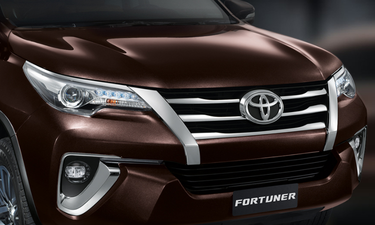 ราคา ตารางผ่อนดาวน์ Toyota Fortuner ปี 2020-2021 1