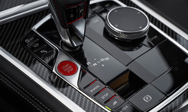 ปุ่มควบคุม BMW M8 Competition Coupe’
