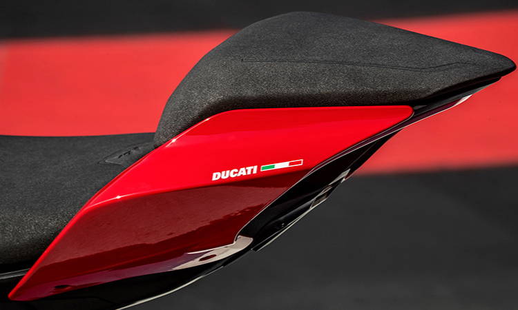 เบาะนั่ง Ducati Streetfighter V4